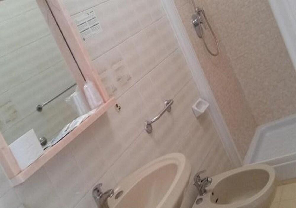 Hotel Continental Каттоліка Екстер'єр фото